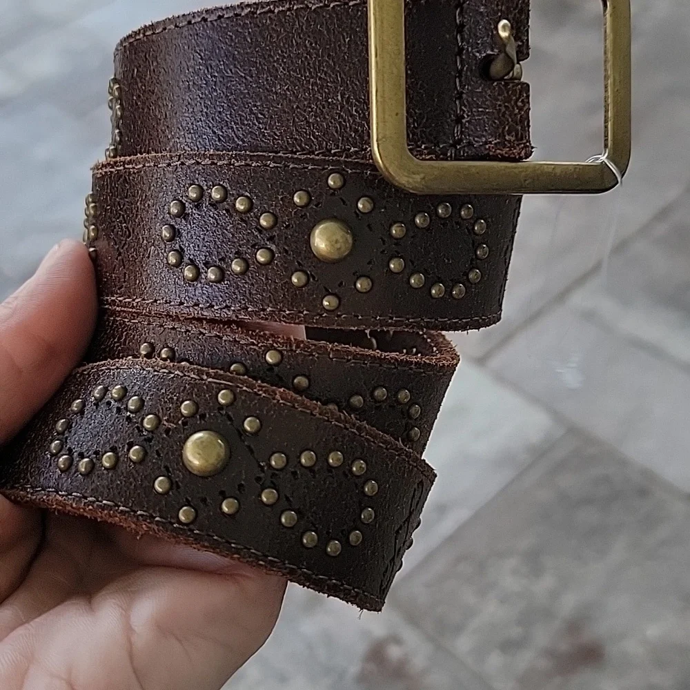 FRYE AND CO. Western Leather Belt with Antique Brass Hardware Sz L